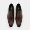 altitude_lightweight_leat_5-10.webp Altitude Lightweight Leather Oxford Shoes<PEDRO Online