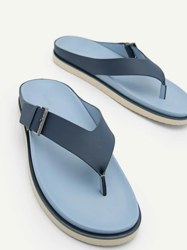 buckle_thong_sandals_5-1.webp Buckle Thong Sandals<PEDRO New