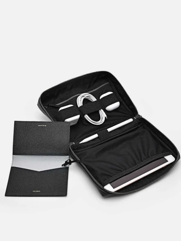 embossed_leather_pouch_3-1.webp Embossed Leather Pouch<PEDRO New