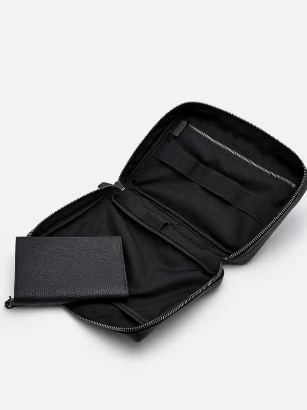 embossed_leather_pouch_4-1.webp Embossed Leather Pouch<PEDRO New