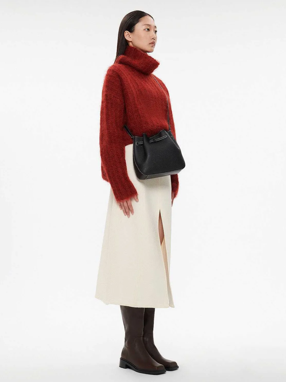 helix_leather_bucket_bag_0-2.webp Helix Leather Bucket Bag<PEDRO Best