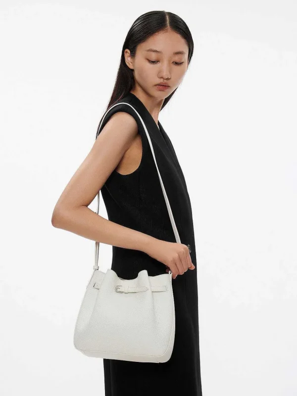 helix_leather_bucket_bag_4.webp Helix Leather Bucket Bag<PEDRO Store