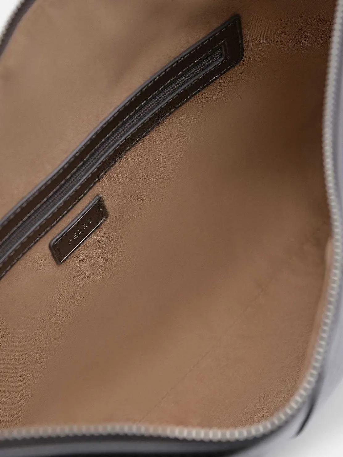 helix_leather_hobo_bag_0.webp Helix Leather Hobo Bag<PEDRO New