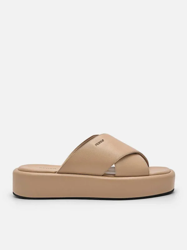 izzie_wedge_sandals_1-1.webp Izzie Wedge Sandals<PEDRO New