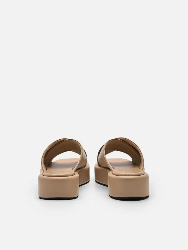 izzie_wedge_sandals_3-1.webp Izzie Wedge Sandals<PEDRO New