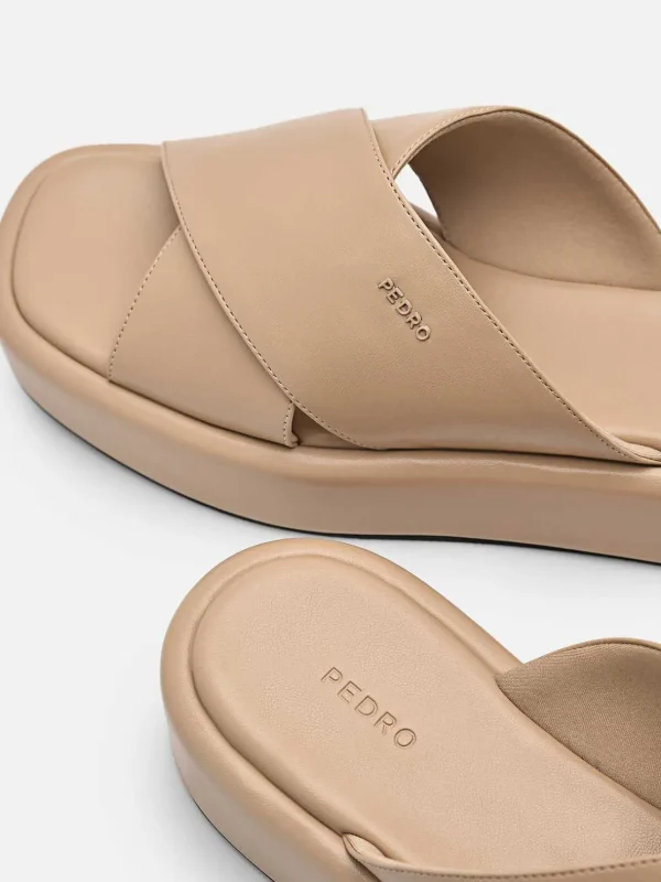 izzie_wedge_sandals_5-1.webp Izzie Wedge Sandals<PEDRO New