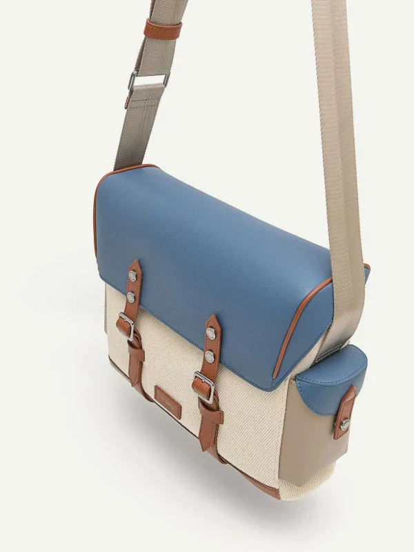 jones_messenger_bag_1.webp Jones Messenger Bag<PEDRO Store