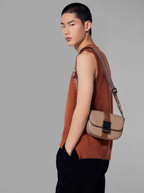 kane_sling_bag_4.webp Kane Sling Bag<PEDRO Store