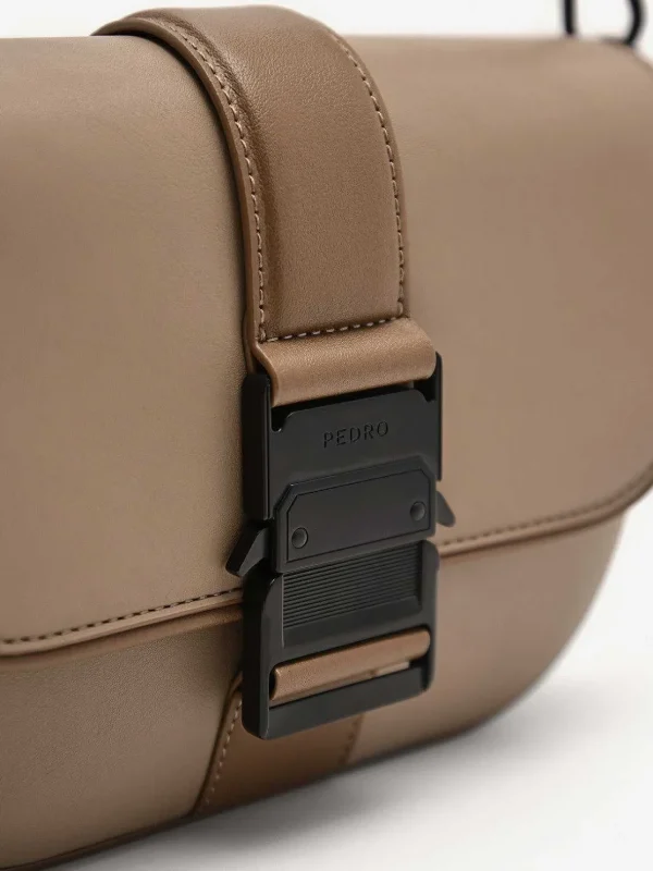 kane_sling_bag_6.webp Kane Sling Bag<PEDRO Store