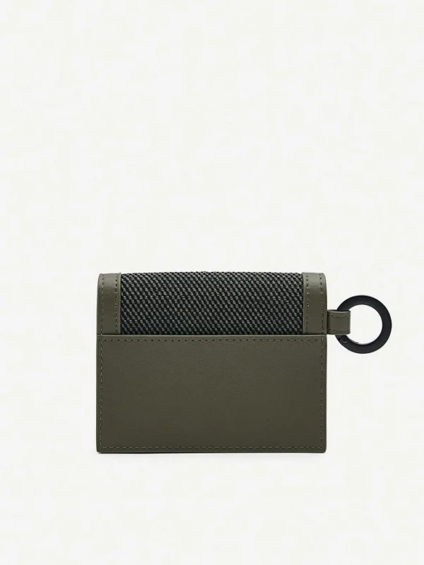 leather_bifold_card_holde_1-5.webp Leather Bi-Fold Card Holder With Key Ring<PEDRO Online