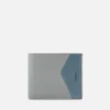 leather_bifold_flip_walle_0.webp Leather Bi-Fold Flip Wallet<PEDRO Best Sale