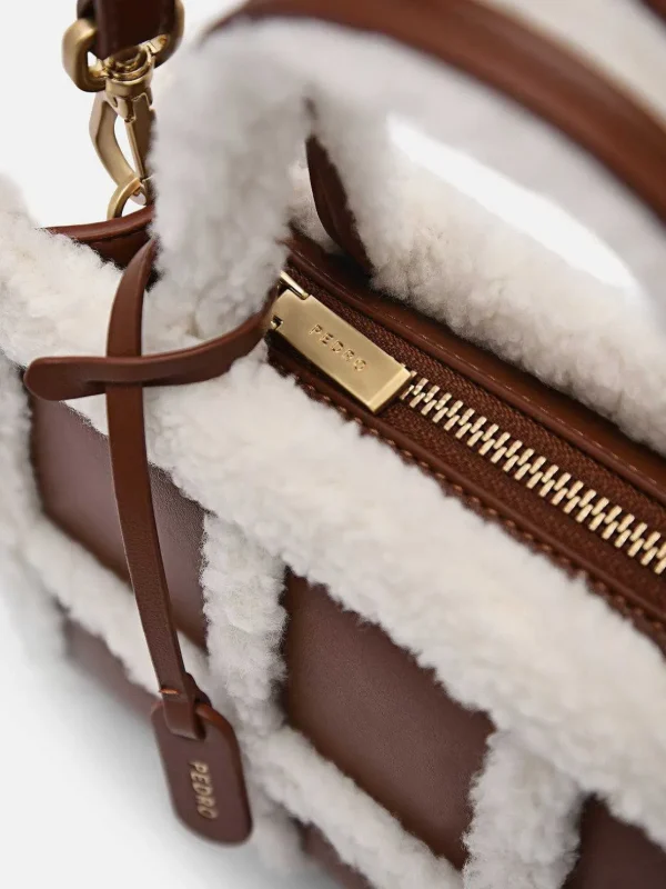 mini_quilted_faux_fur_han_5.webp Mini Quilted Faux Fur Handbag<PEDRO Shop