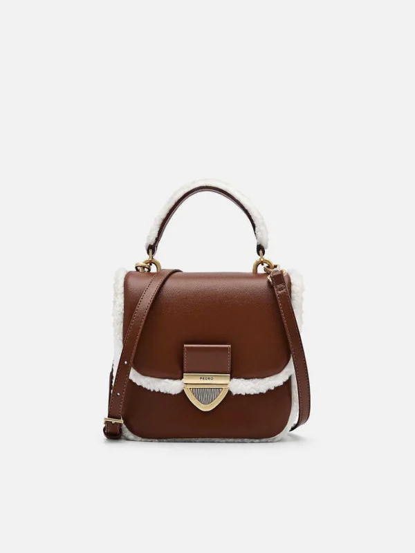 mini_quilted_faux_fur_sho_4.webp Mini Quilted Faux Fur Shoulder Bag<PEDRO Best