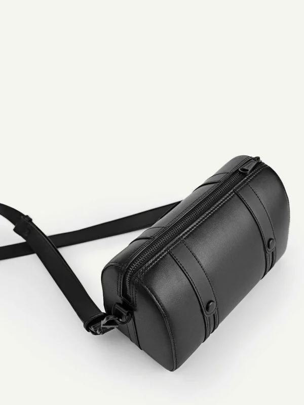 monochrome_crossbody_bag_1.webp Monochrome Crossbody Bag<PEDRO Outlet
