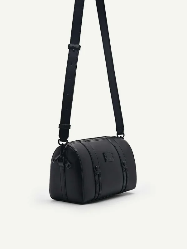 monochrome_crossbody_bag_2.webp Monochrome Crossbody Bag<PEDRO Outlet