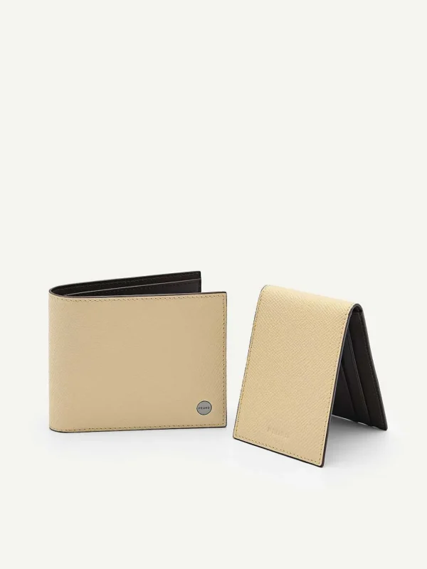 oliver_leather_bifold_wal_3-4.webp Oliver Leather Bi-Fold Wallet With Insert<PEDRO Store