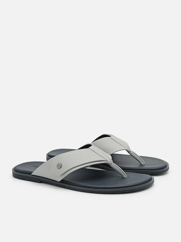 oliver_thong_sandals_1.webp Oliver Thong Sandals<PEDRO Fashion