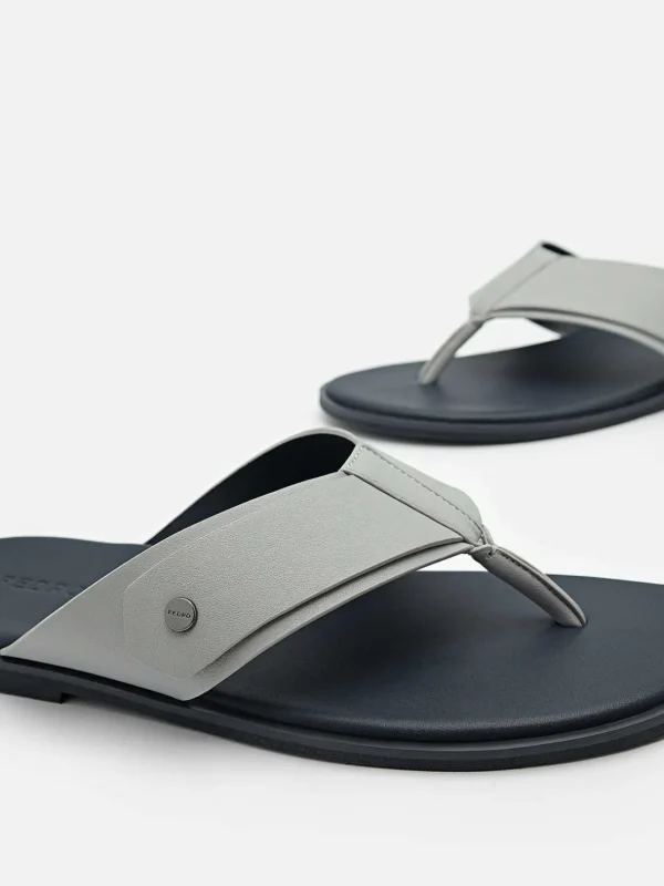 oliver_thong_sandals_5.webp Oliver Thong Sandals<PEDRO Fashion