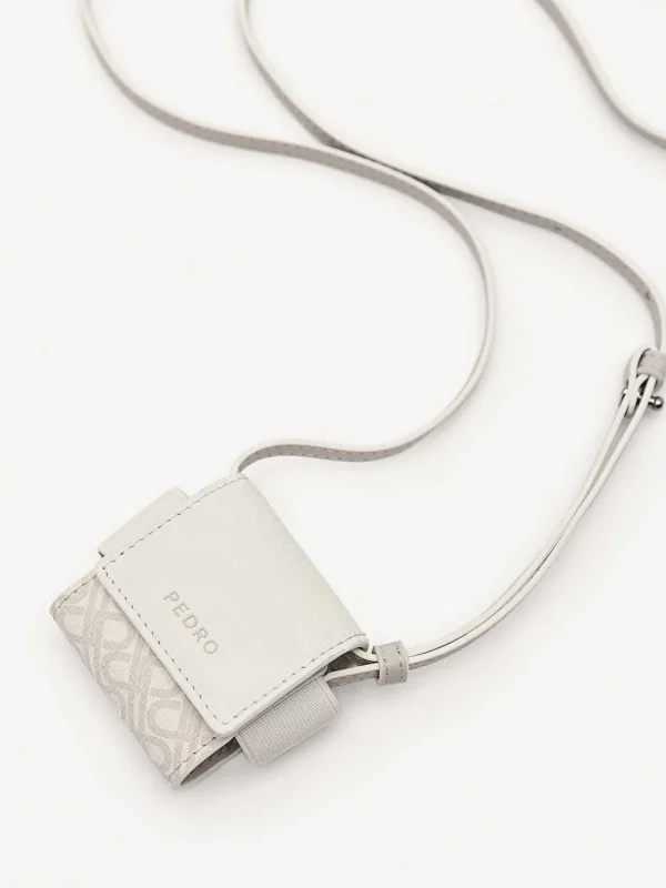 pedro_icon_leather_airpod_3-2.webp Icon Leather Airpod Case<PEDRO Clearance