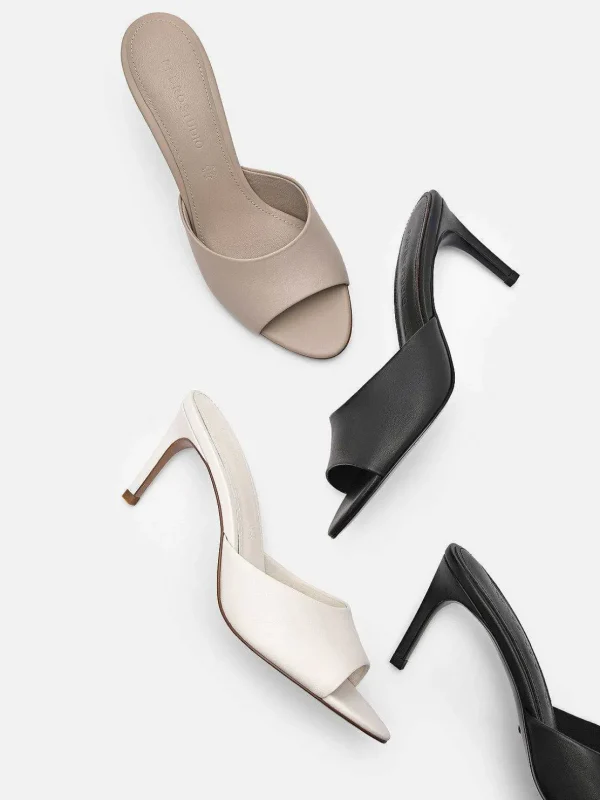 pedro_studio_ashley_leath_4-2.webp Studio Ashley Leather Heel Sandals<PEDRO New
