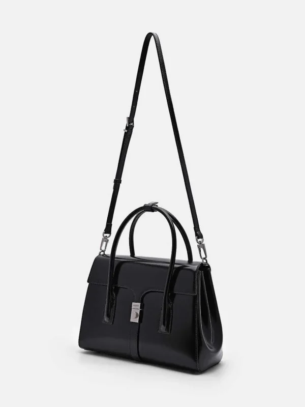 pedro_studio_farida_leath_3-6.webp Studio Farida Leather Handbag<PEDRO Shop
