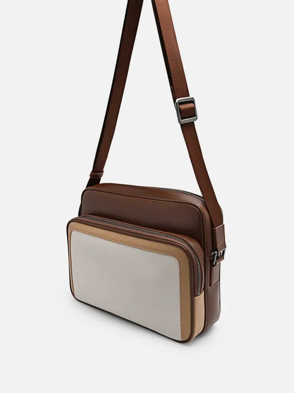 porte_messenger_bag_5-1.webp Porte Messenger Bag<PEDRO Fashion