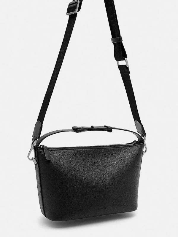 robin_sling_bag_5-2.webp Robin Sling Bag<PEDRO Shop
