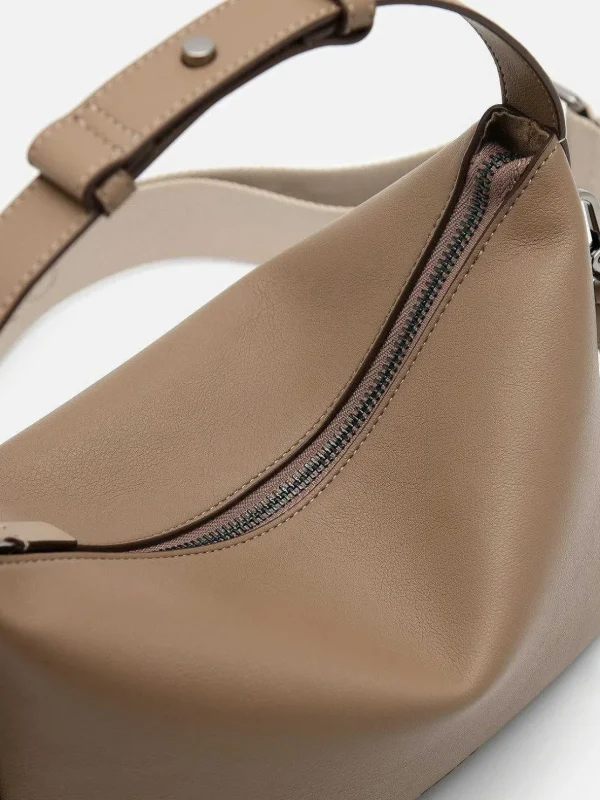 robin_sling_bag_6-1.webp Robin Sling Bag<PEDRO Cheap