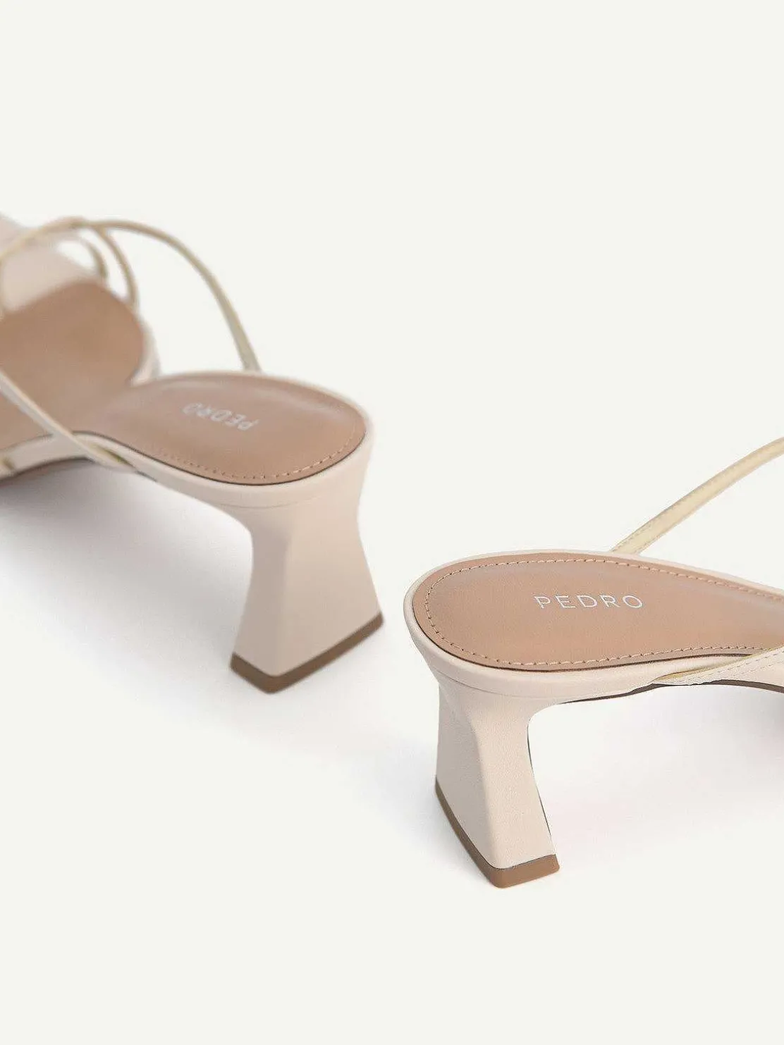 strappy_toe_loop_heel_san_0.webp Strappy Toe Loop Heel Sandals<PEDRO Shop