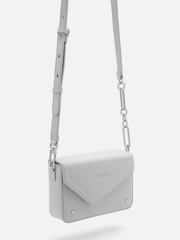 taper_leather_boxy_sling__4.webp Taper Leather Boxy Sling Bag<PEDRO Online