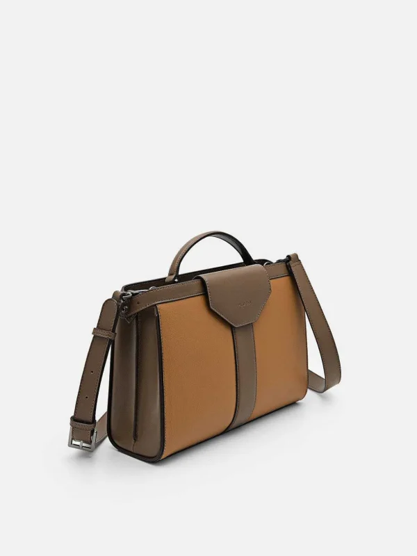 truman_sling_bag_1.webp Truman Sling Bag<PEDRO Best Sale