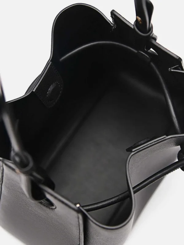 yasmin_bucket_bag_3.webp Yasmin Bucket Bag<PEDRO Outlet